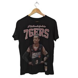 Mitchell & Ness Philadelphia 76ers Allen Iverson Graphic T-Shirt